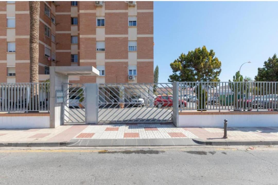 Apartamentos Vialia Sol Y Playa Malaga Exterior photo